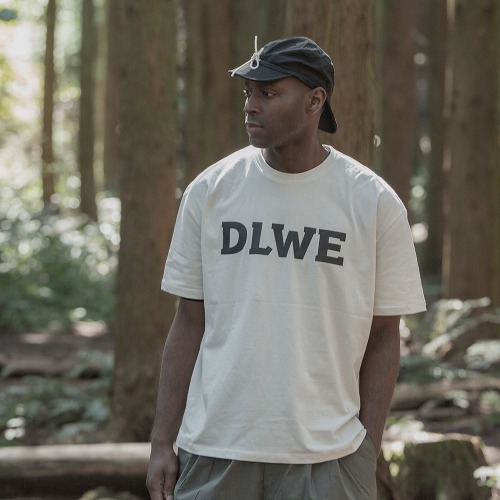 DLWE T-SHIRTS Ivory DLWE 티셔츠 아이보리